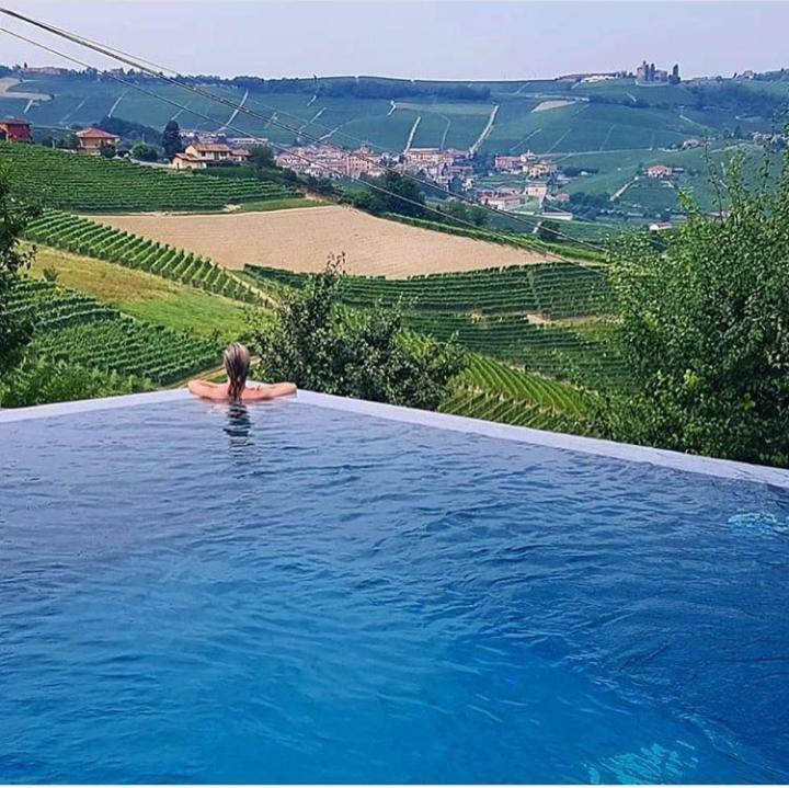Cascina Roella Guest House Monforte D'Alba Ngoại thất bức ảnh